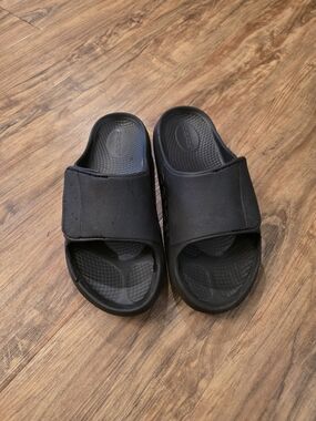 Oofos Womens Slides- Adjustable Strap Comfort
